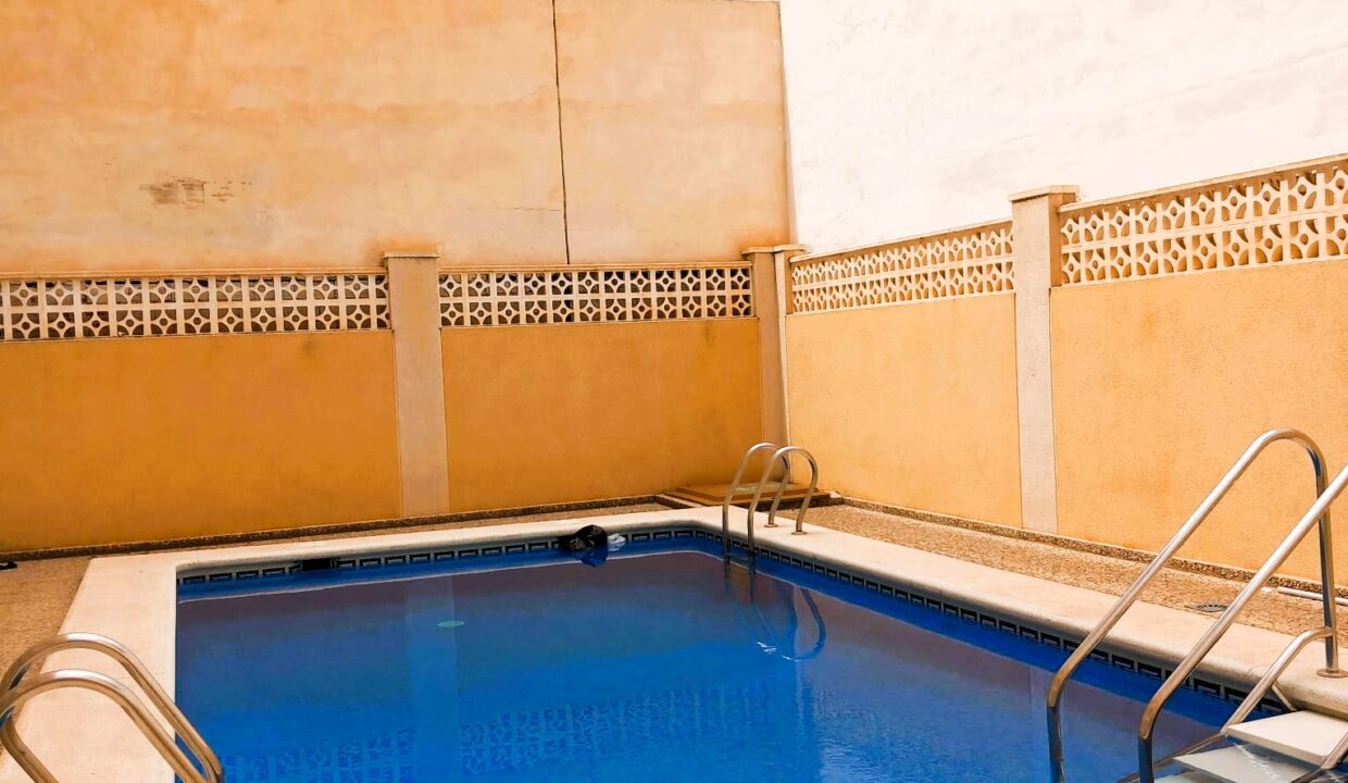 4. piscina
