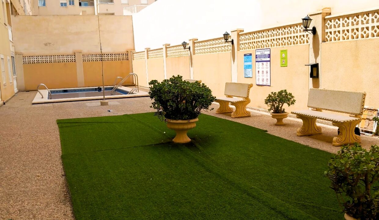 5. piscina y zona común