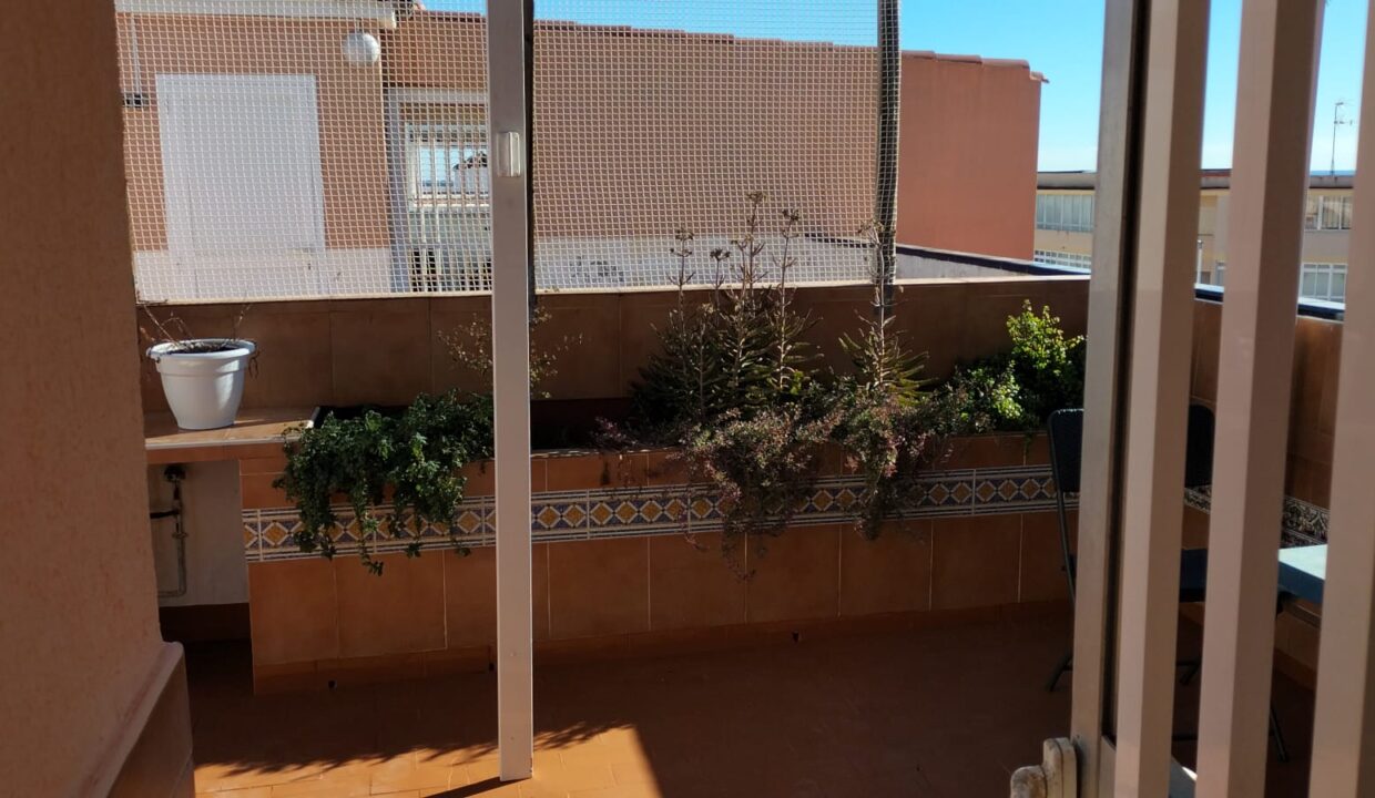 WhatsApp Image 2025-12-16 at 13.03.23